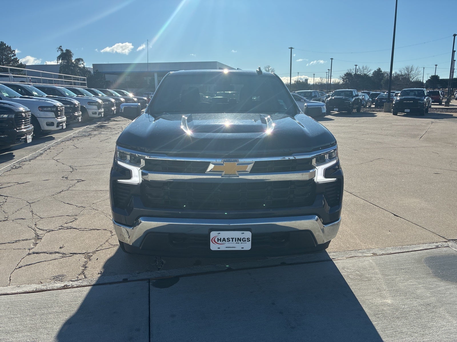 2022 Chevrolet Silverado 1500 4WD Crew Cab Short Bed LT with 2FL