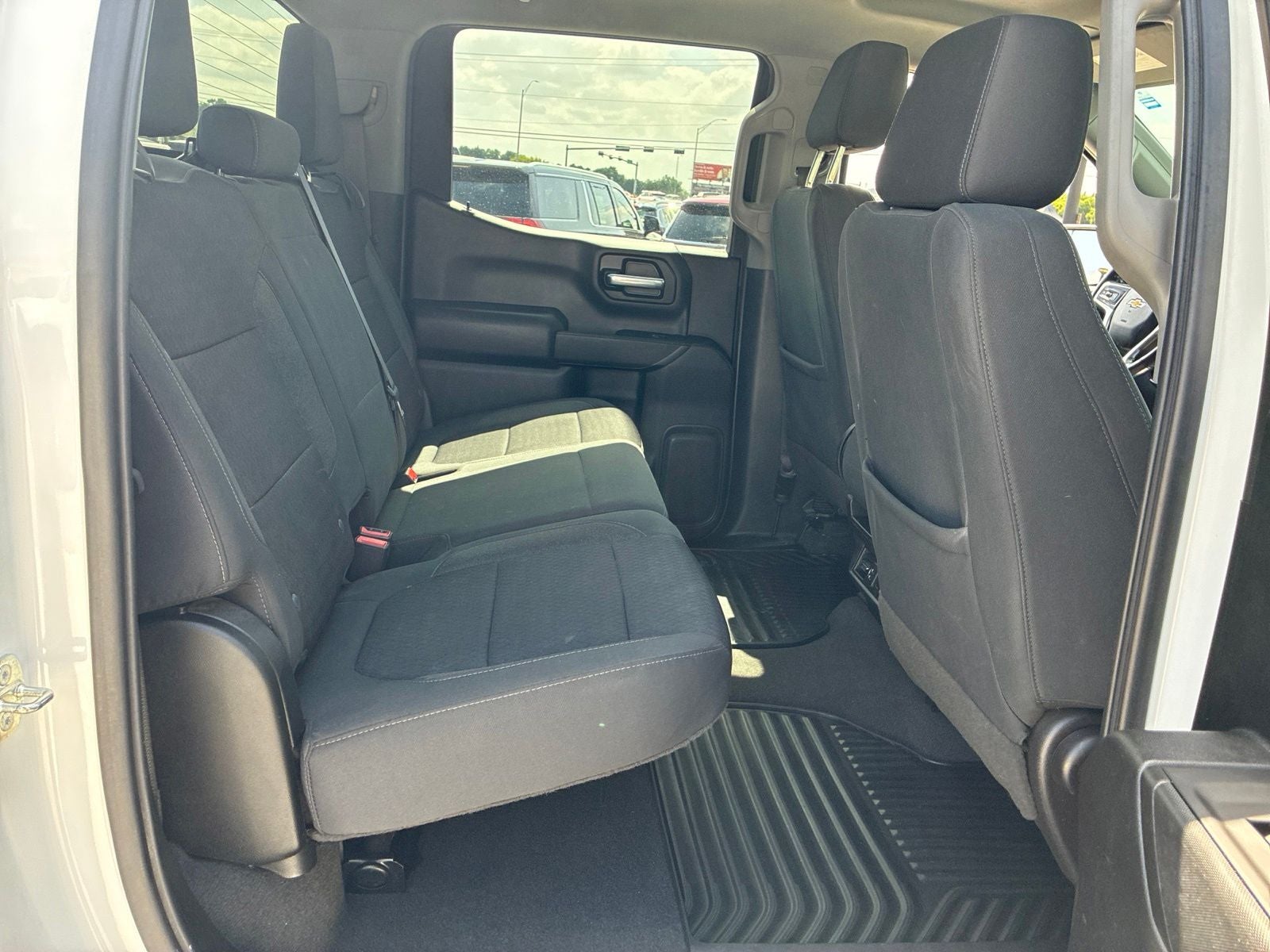 2022 Chevrolet Silverado 1500 LTD 4WD Crew Cab Short Bed LT