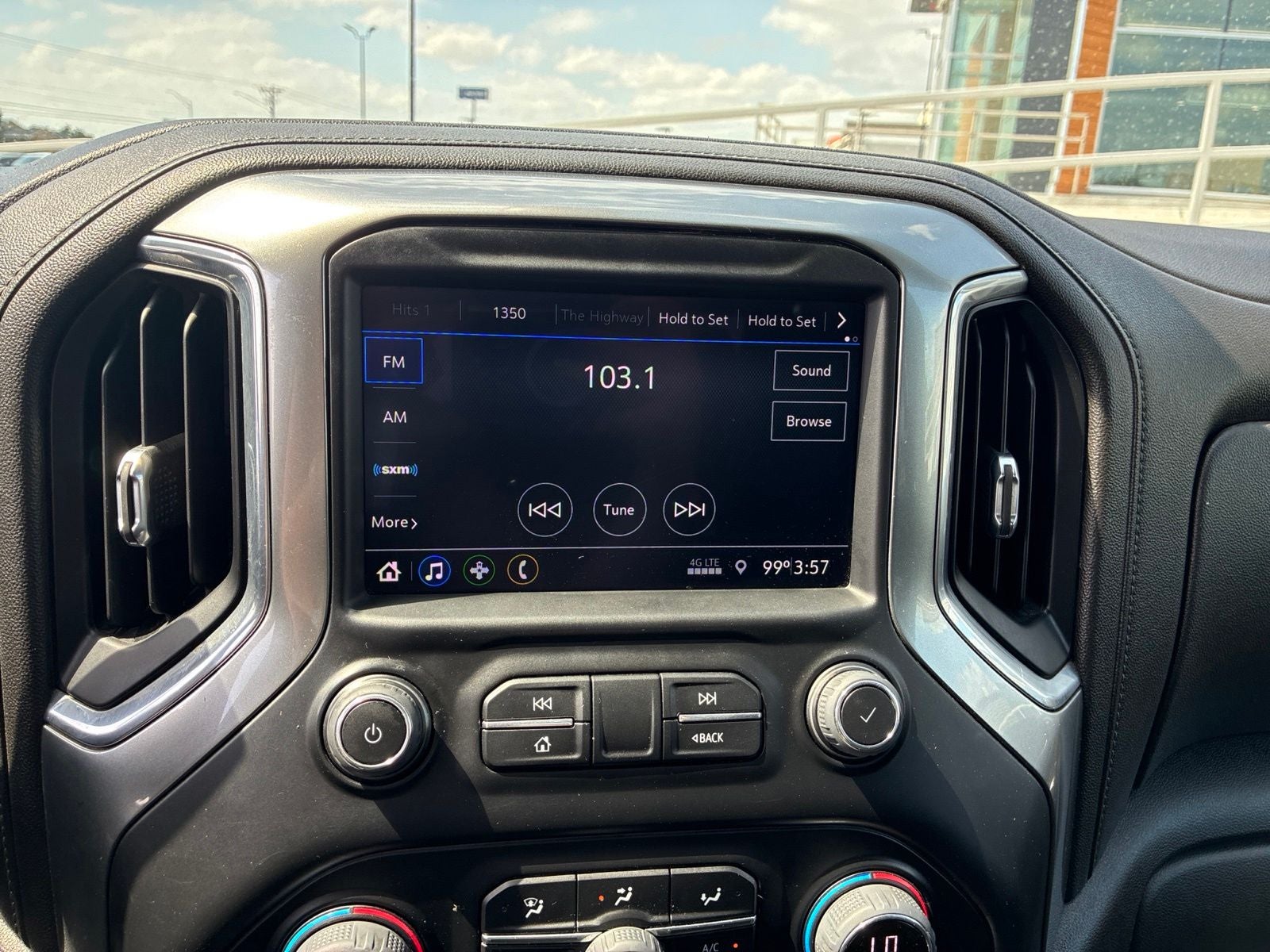 2022 Chevrolet Silverado 1500 LTD 4WD Crew Cab Short Bed LT