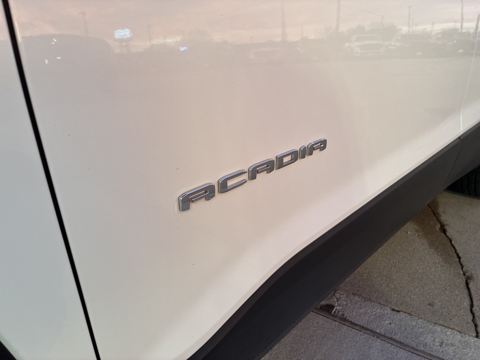 2023 GMC Acadia AWD SLE