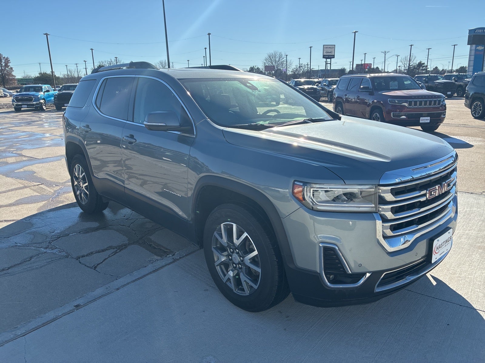 2023 GMC Acadia SLT