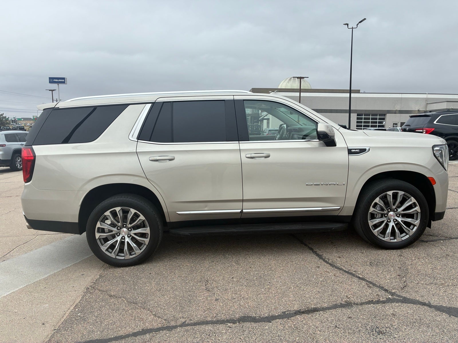 2021 GMC Yukon 4WD Denali