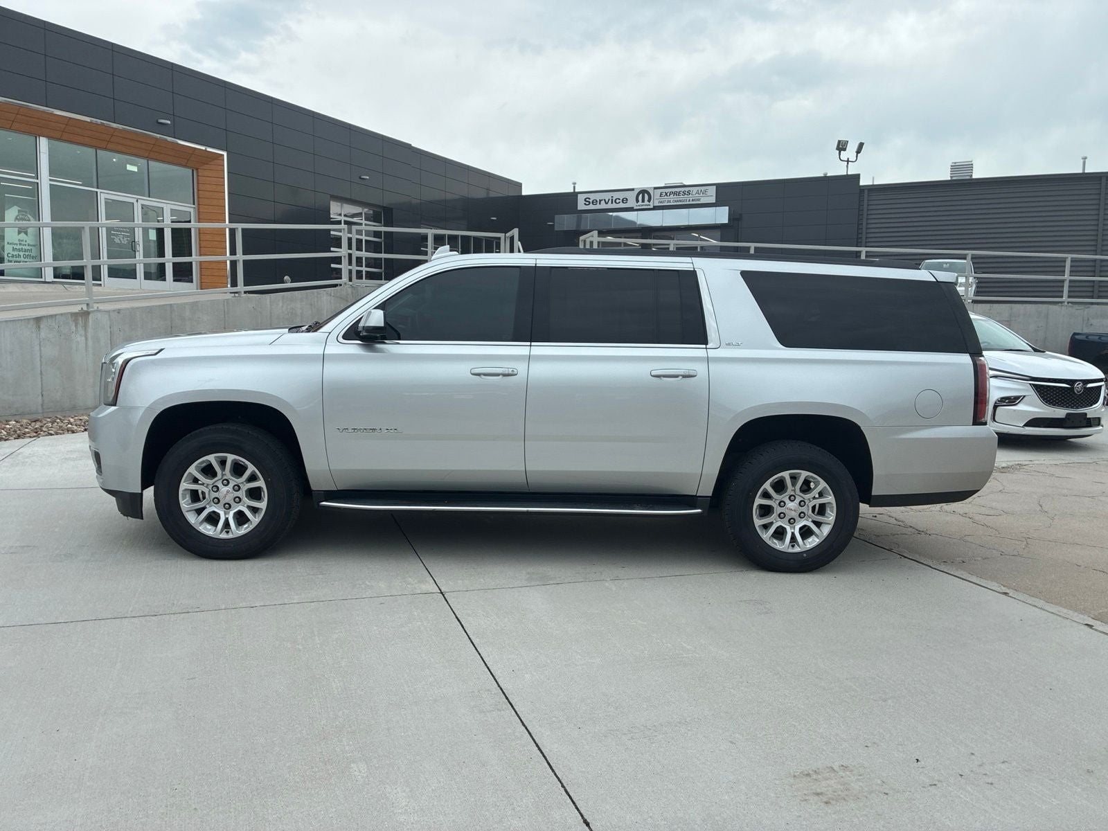 2019 GMC Yukon XL SLT