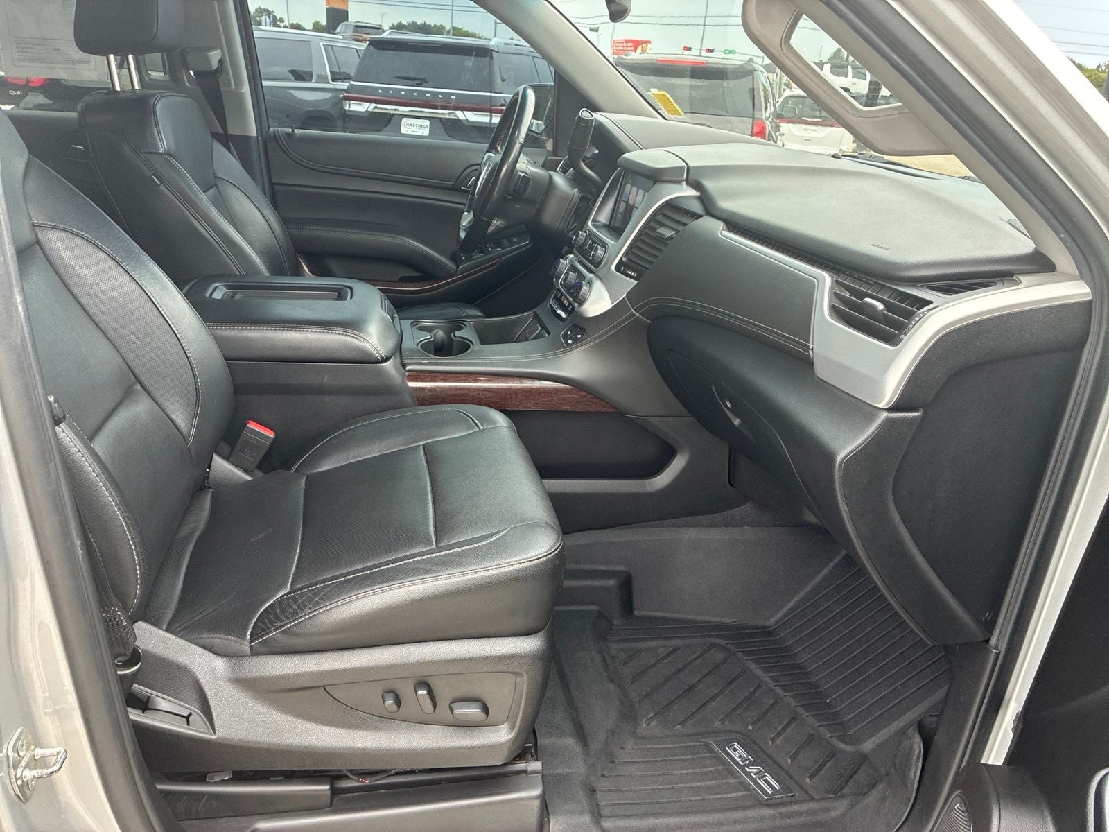 2019 GMC Yukon XL SLT
