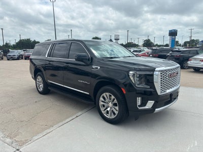 2022 GMC Yukon XL 4WD Denali
