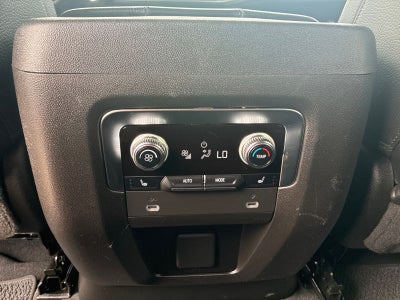 2022 GMC Yukon XL 4WD Denali
