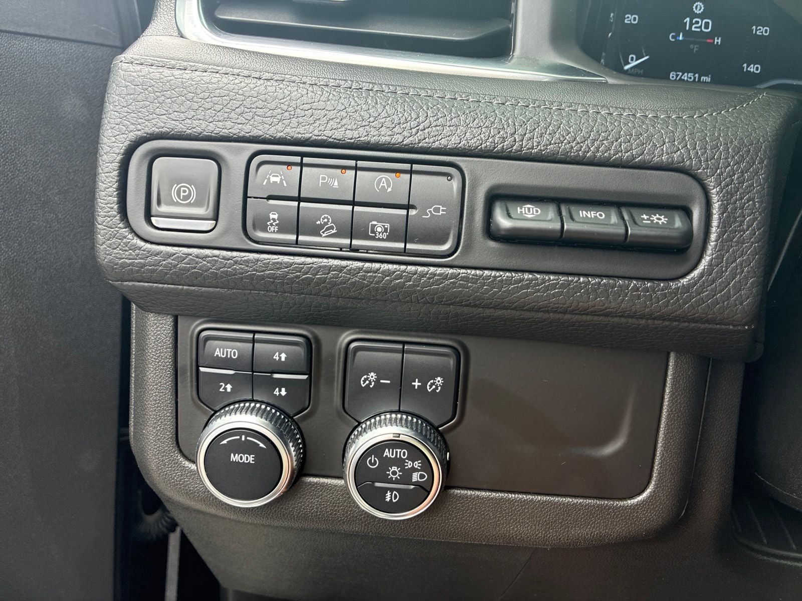 2022 GMC Yukon XL 4WD Denali