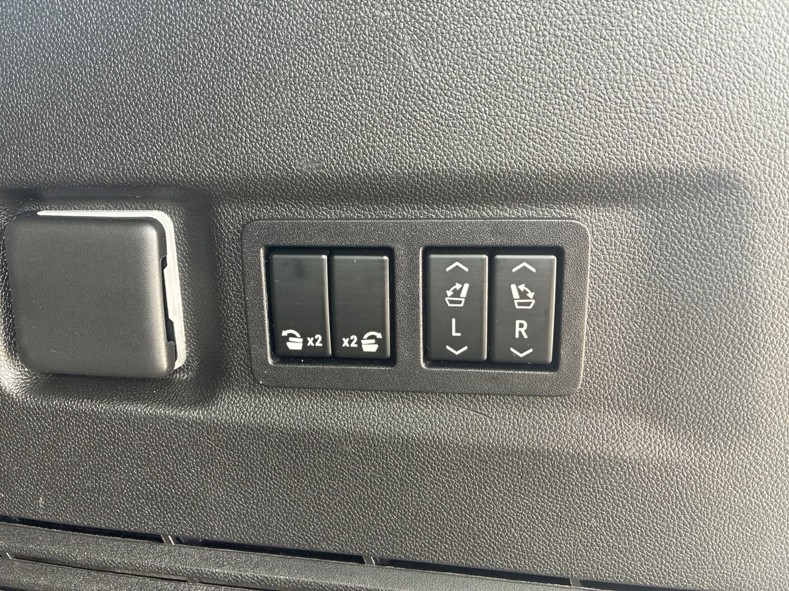 2022 GMC Yukon XL 4WD Denali
