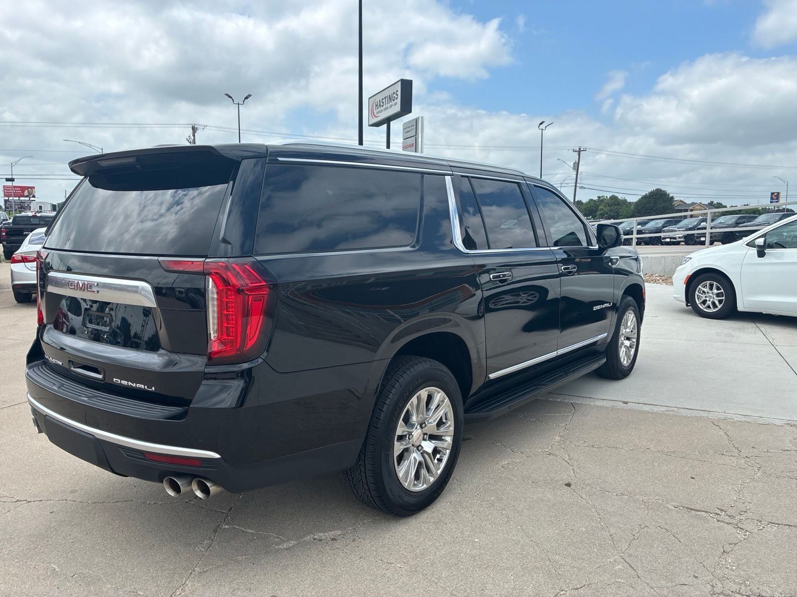 2022 GMC Yukon XL 4WD Denali