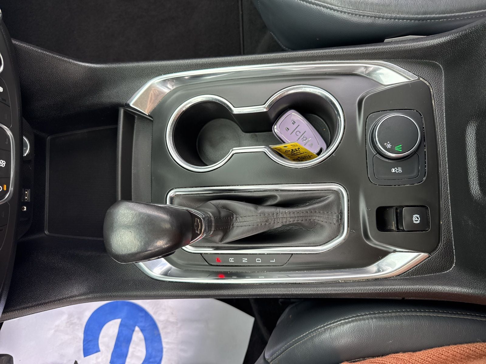 2021 Chevrolet Traverse FWD LT Leather