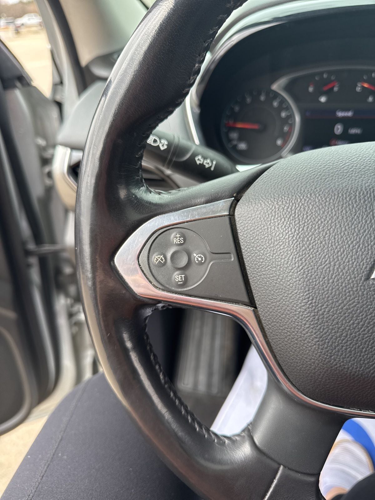 2021 Chevrolet Traverse FWD LT Leather