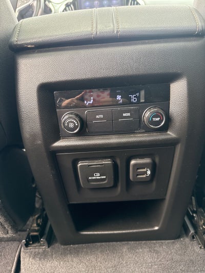 2021 Chevrolet Traverse FWD LT Leather