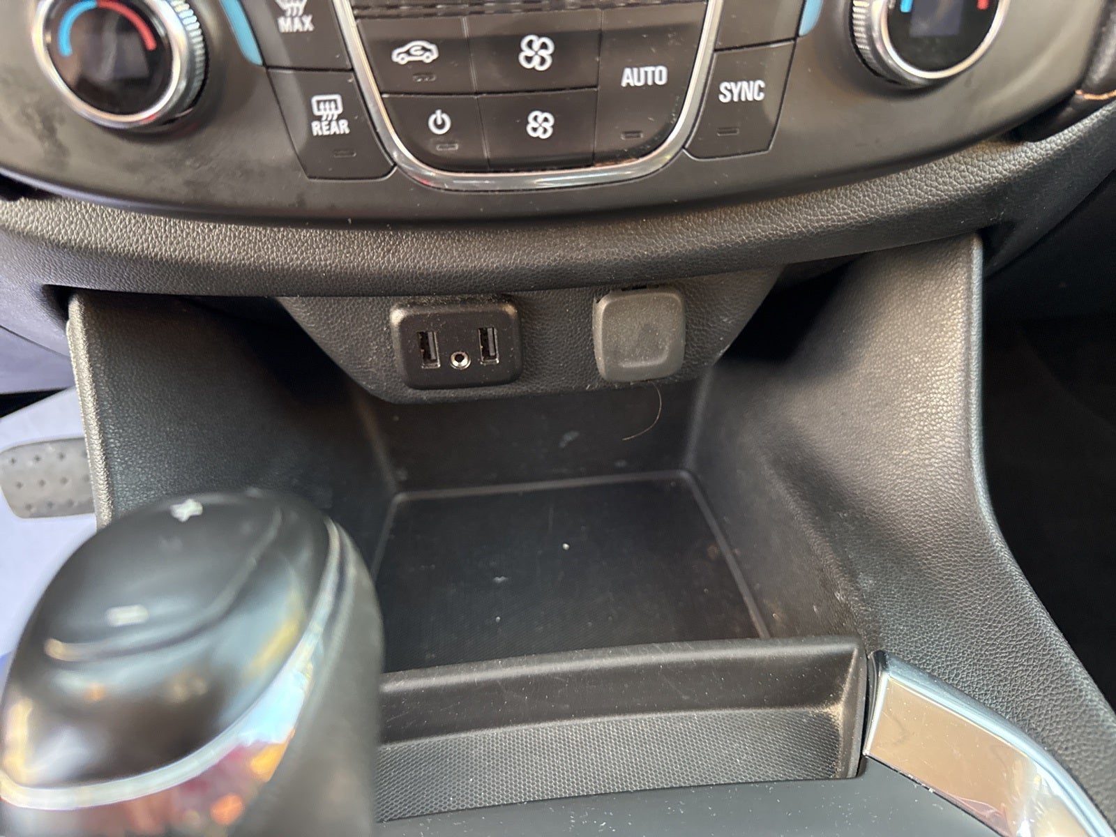 2020 Chevrolet Traverse AWD LS