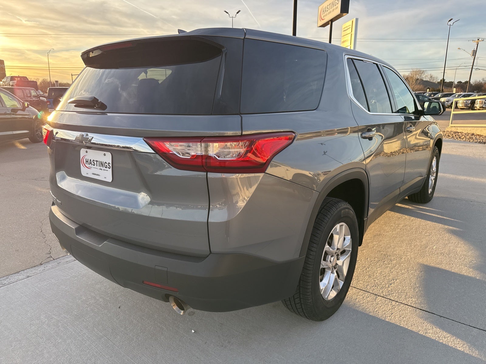 2020 Chevrolet Traverse AWD LS