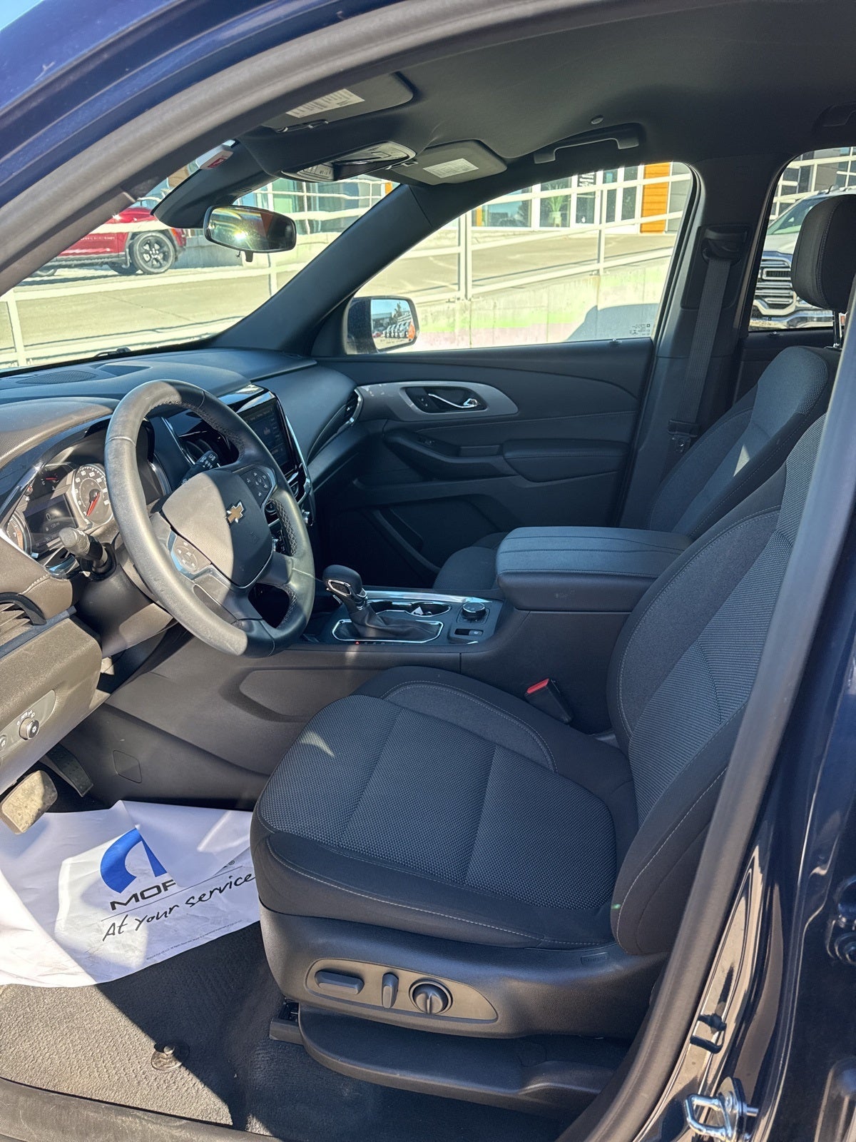 2023 Chevrolet Traverse AWD LT Cloth