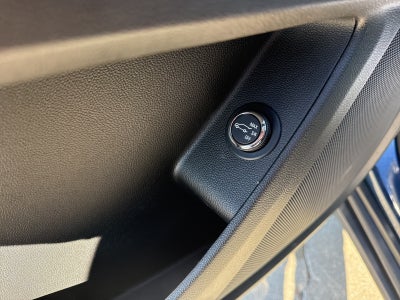 2023 Chevrolet Traverse AWD LT Cloth