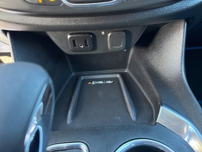 2023 Chevrolet Traverse AWD LT Cloth