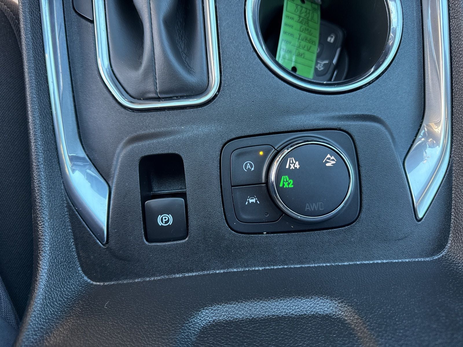 2023 Chevrolet Traverse AWD LT Cloth