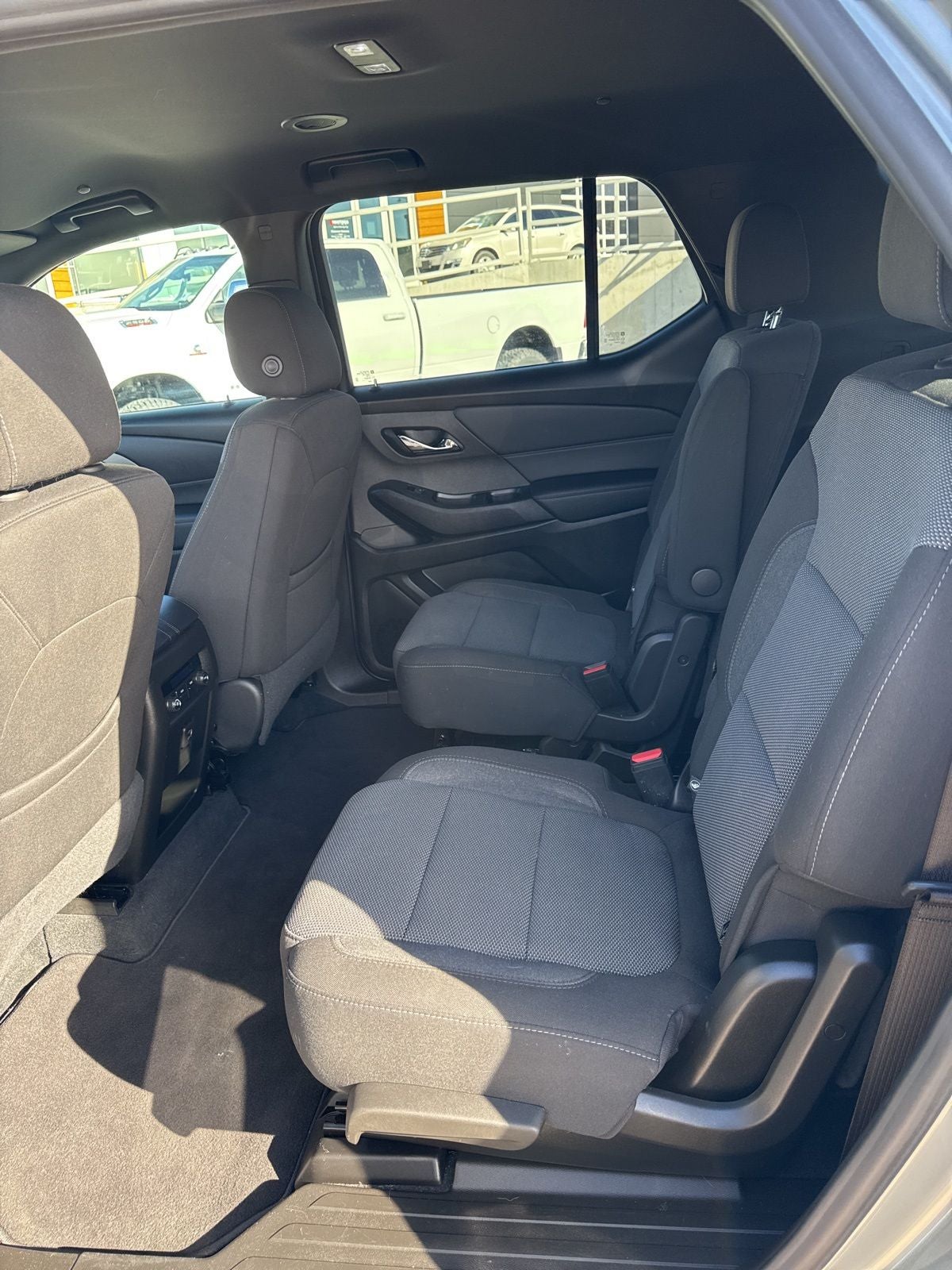2023 Chevrolet Traverse AWD LT Cloth