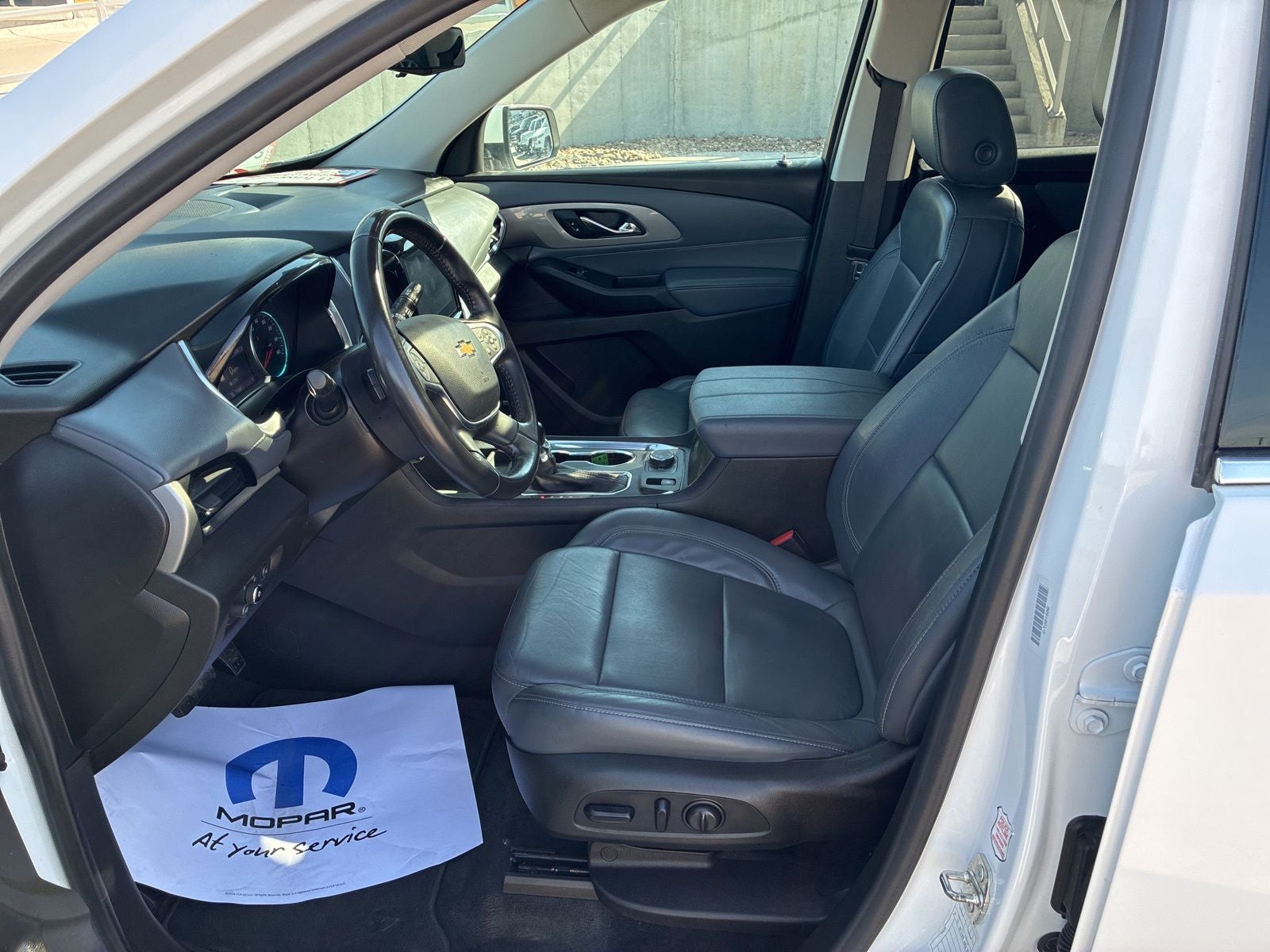 2021 Chevrolet Traverse AWD LT Leather