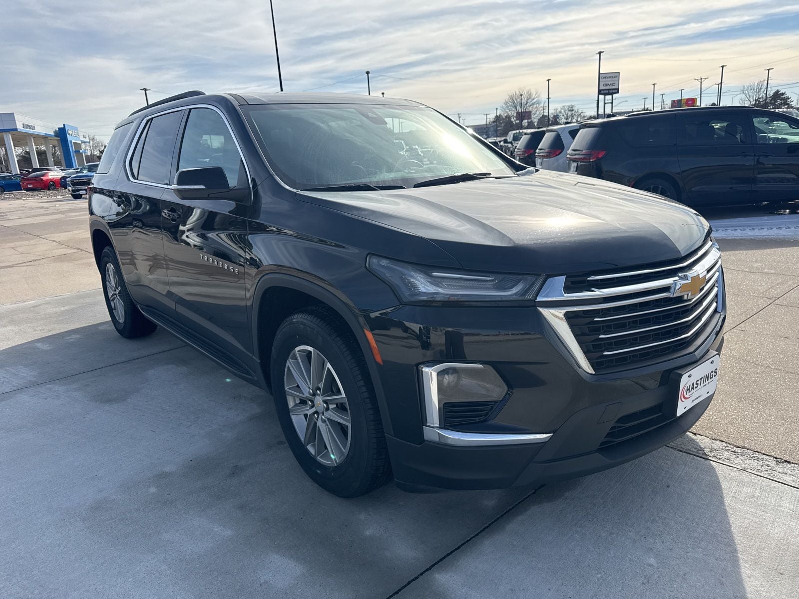 2023 Chevrolet Traverse AWD LT Leather
