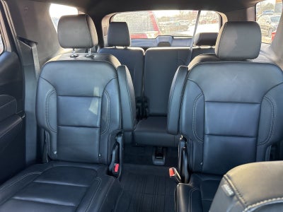2023 Chevrolet Traverse AWD LT Leather