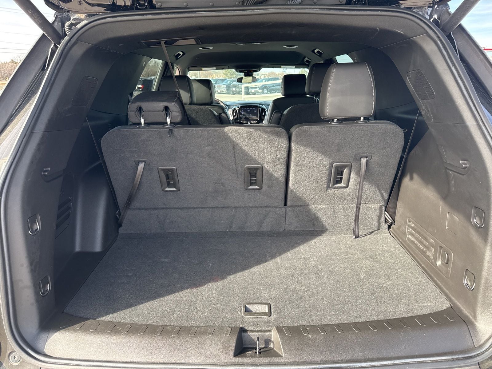 2023 Chevrolet Traverse AWD LT Leather