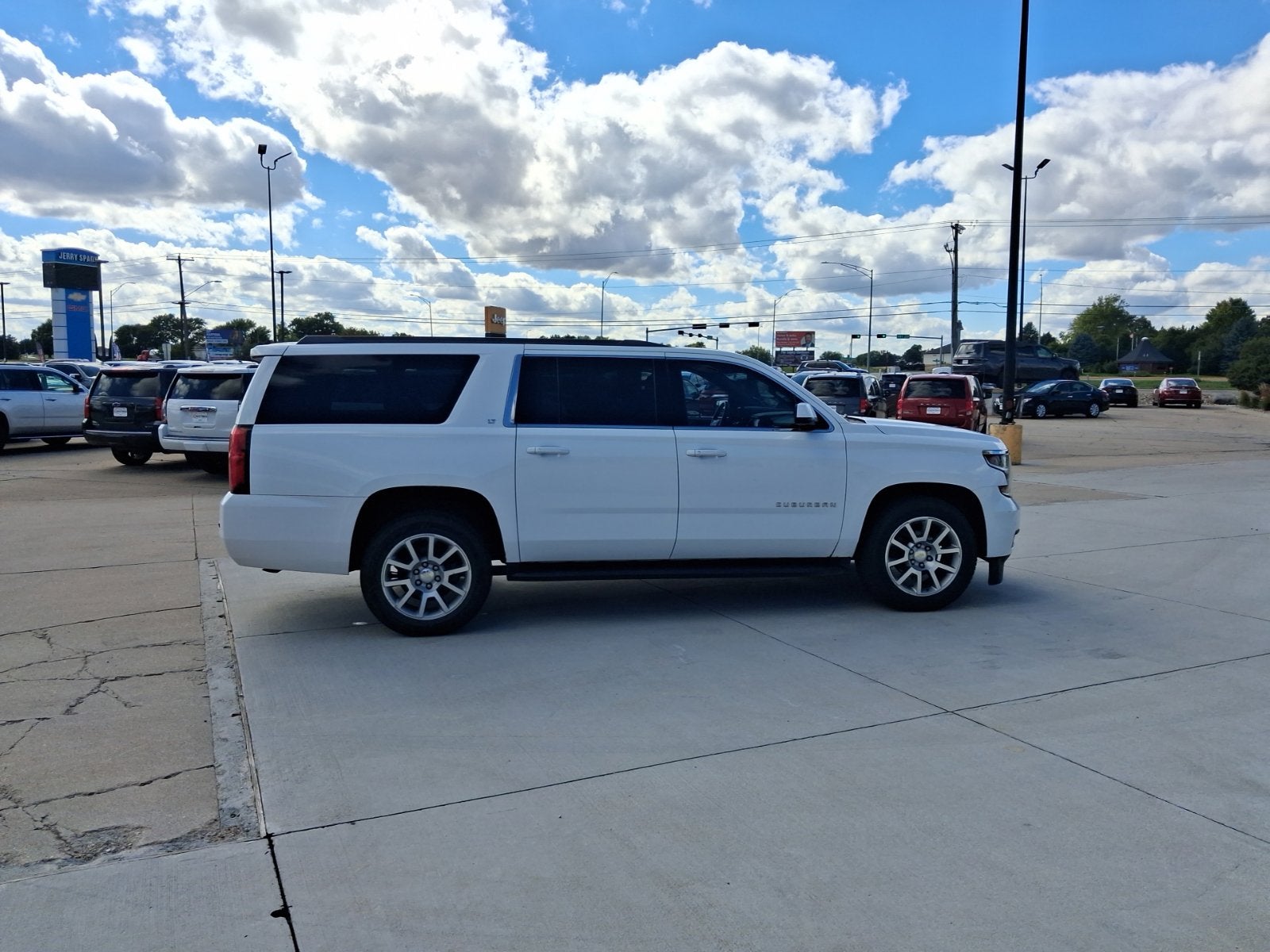 2017 Chevrolet Suburban LT