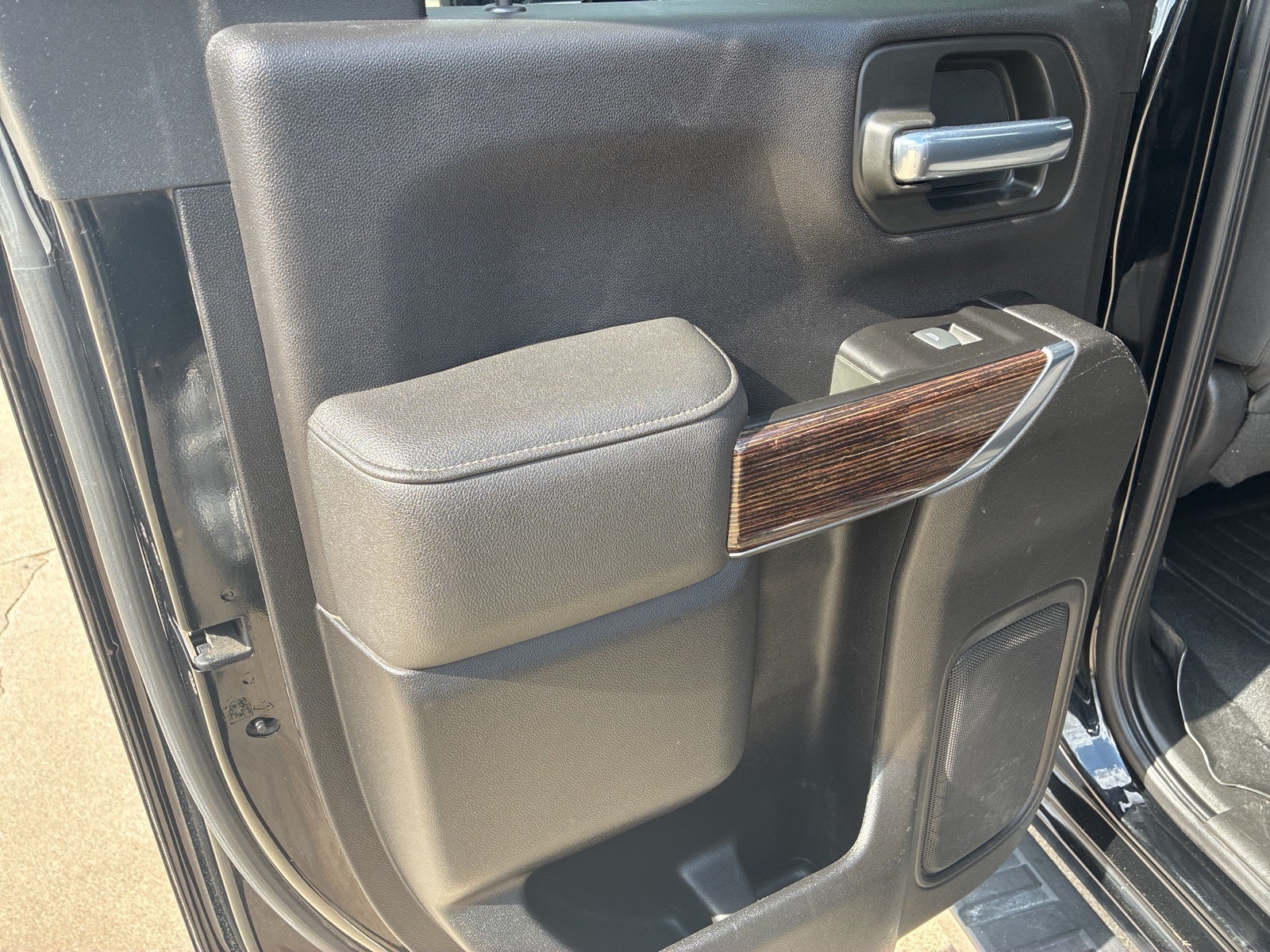 2022 GMC Sierra 3500HD 4WD Double Cab Long Bed SLE