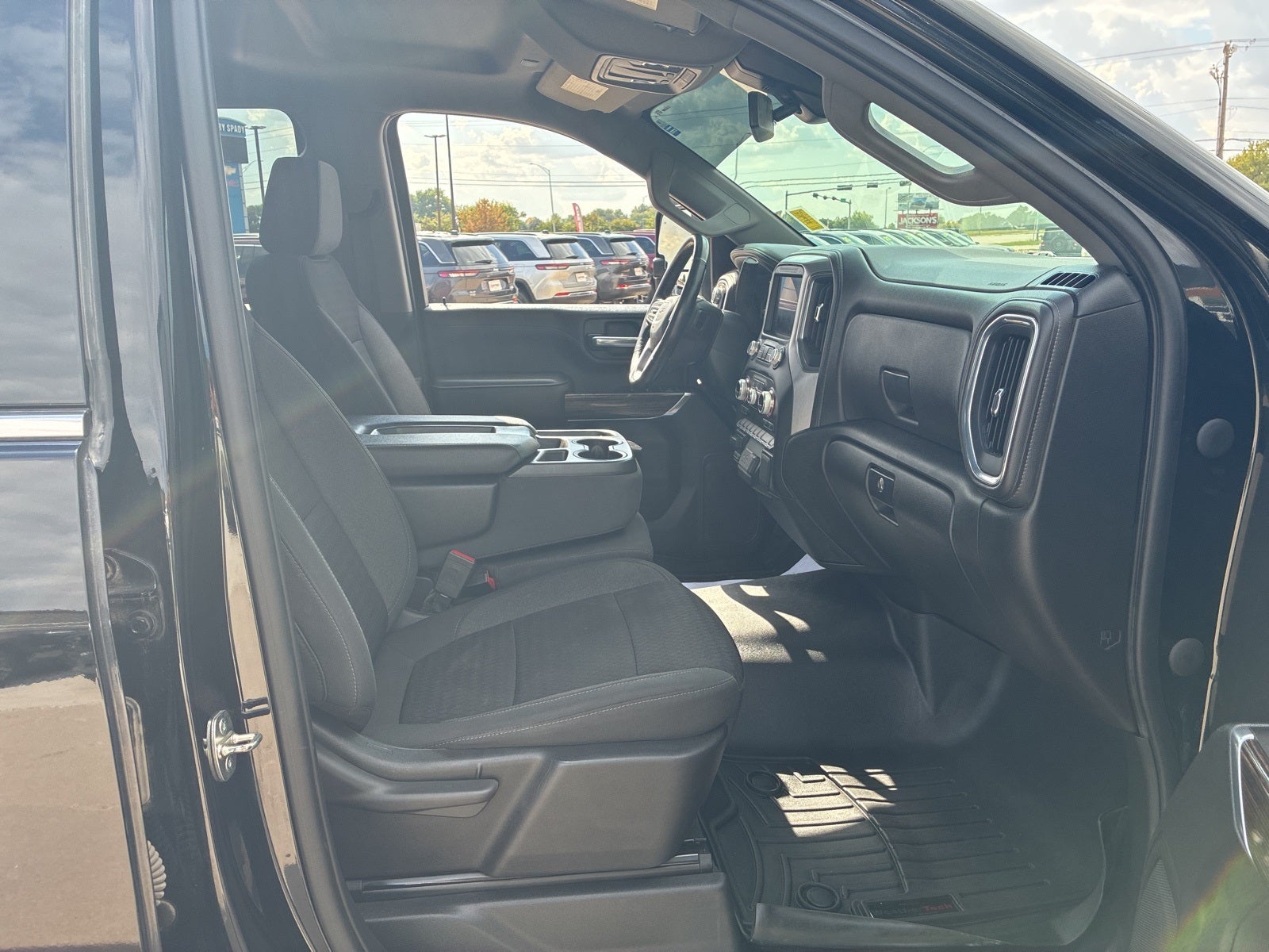2022 GMC Sierra 3500HD 4WD Double Cab Long Bed SLE