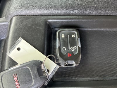 2022 GMC Sierra 3500HD 4WD Double Cab Long Bed SLE