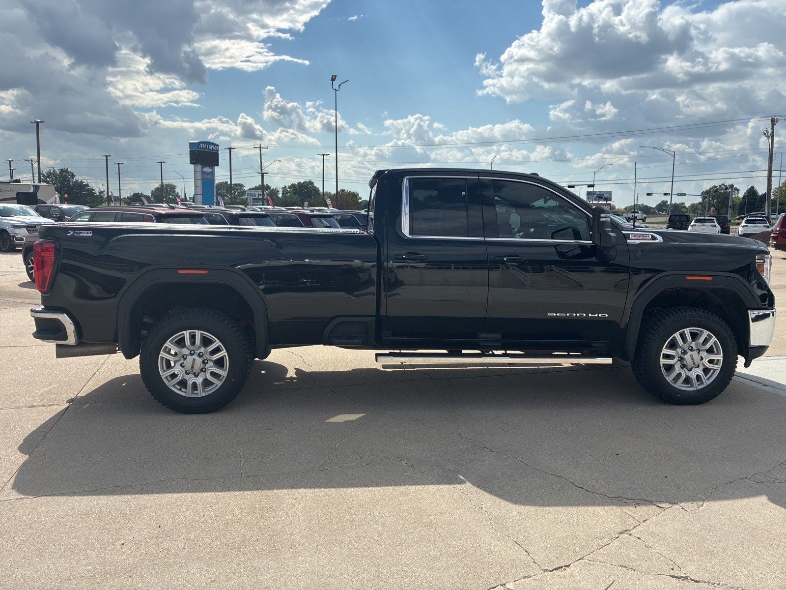 2022 GMC Sierra 3500HD 4WD Double Cab Long Bed SLE