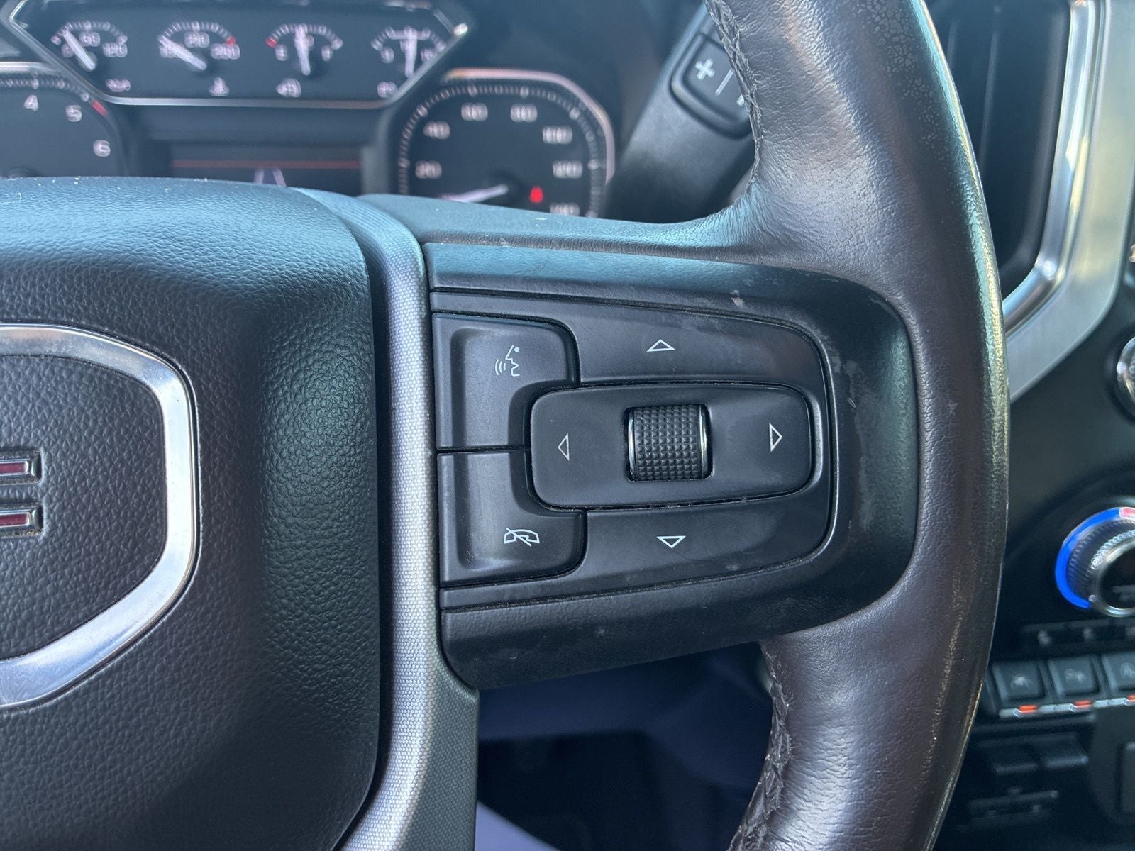 2022 GMC Sierra 1500 Limited 4WD Crew Cab Short Box SLT