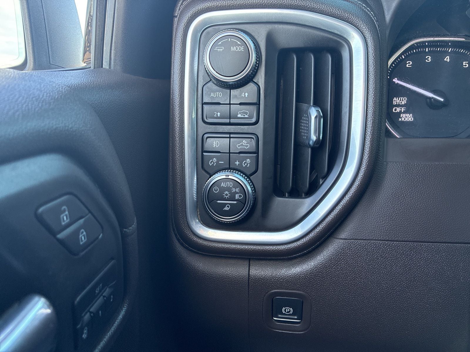 2022 GMC Sierra 1500 Limited 4WD Crew Cab Short Box SLT