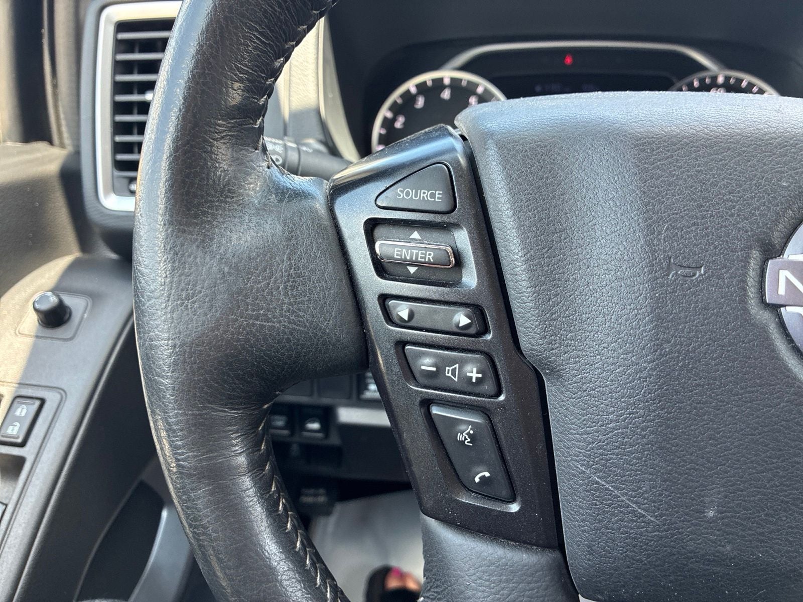 2022 Nissan Frontier Crew Cab SV 4x4