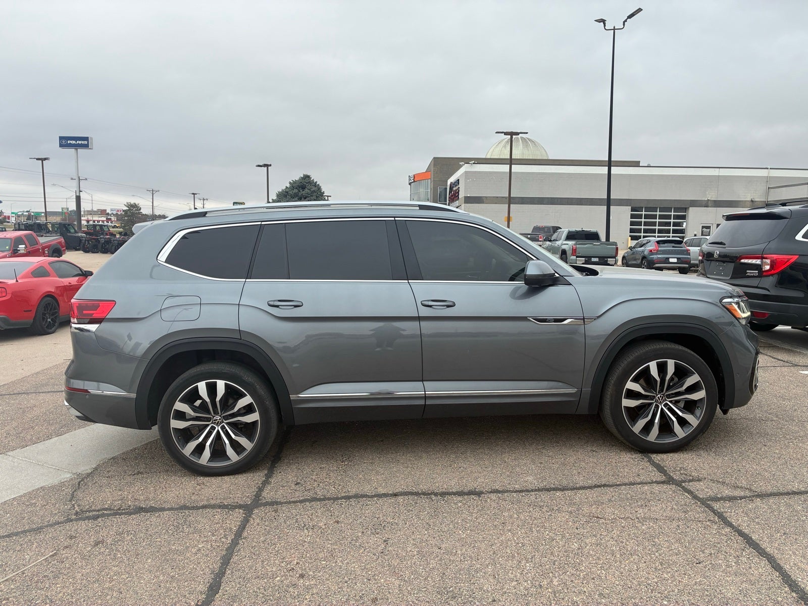 2021 Volkswagen Atlas 3.6L V6 SEL Premium R-Line