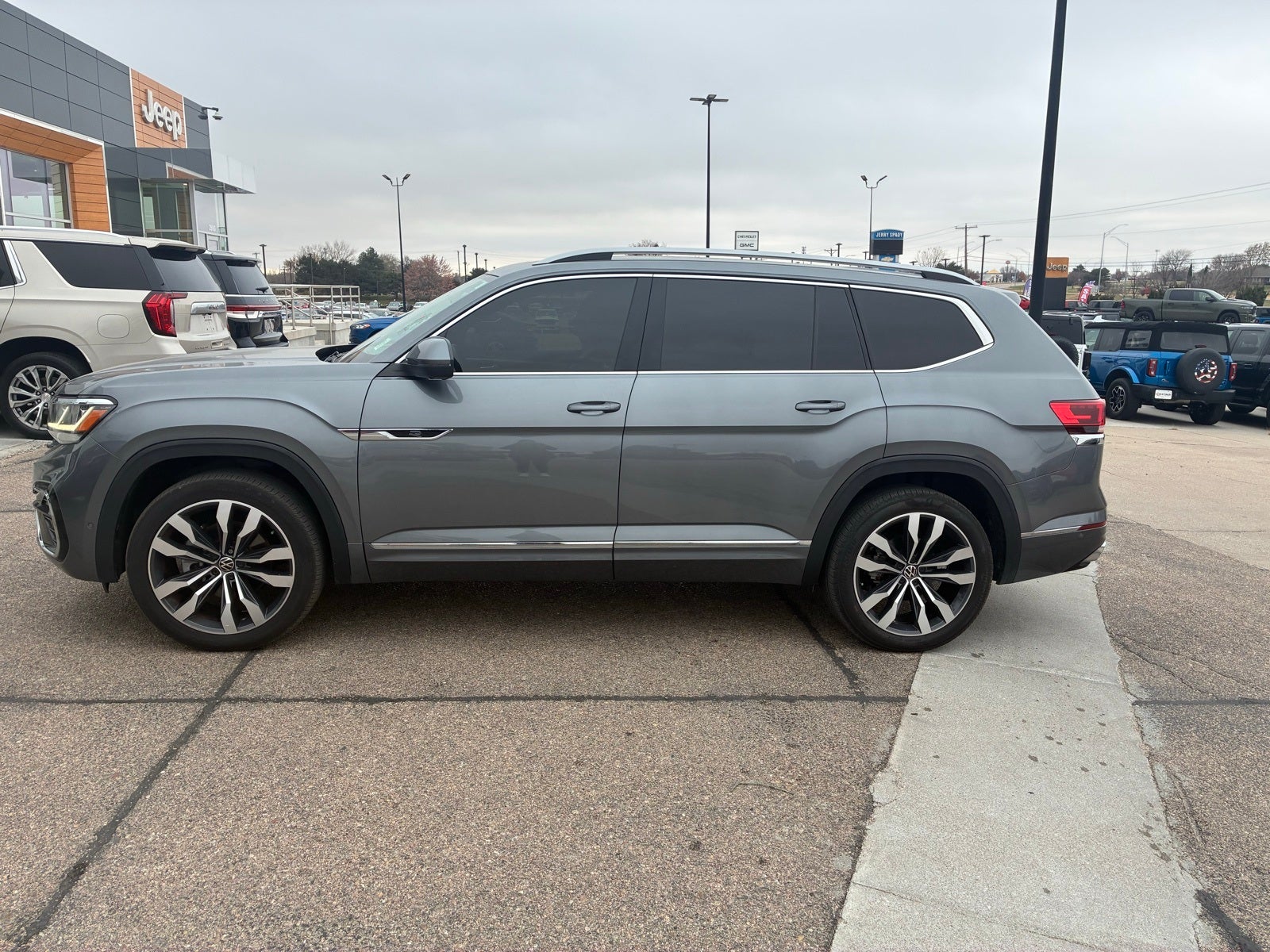 2021 Volkswagen Atlas 3.6L V6 SEL Premium R-Line
