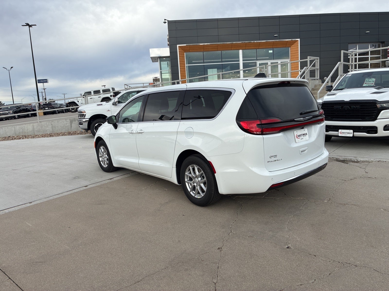 2026 Chrysler Pacifica PACIFICA SELECT