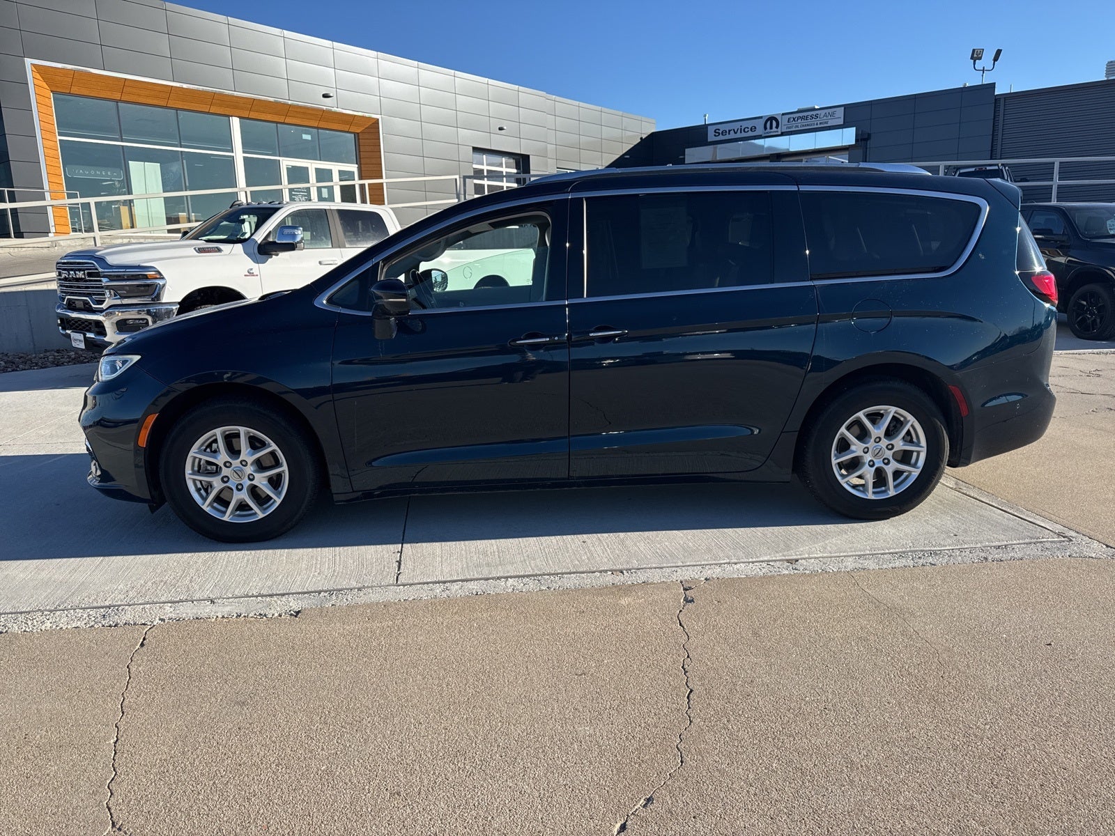 2021 Chrysler Pacifica Touring L
