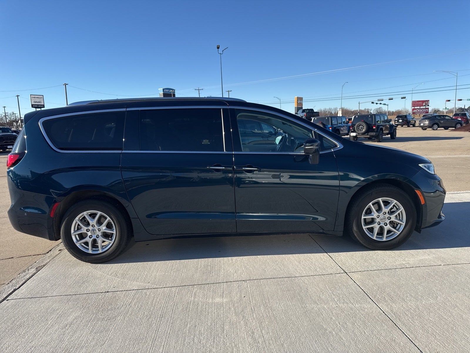 2021 Chrysler Pacifica Touring L