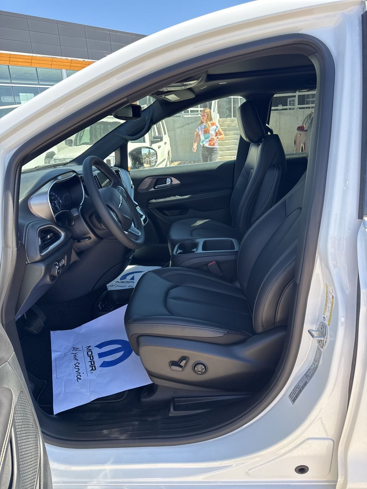 2026 Chrysler Pacifica PACIFICA SELECT AWD