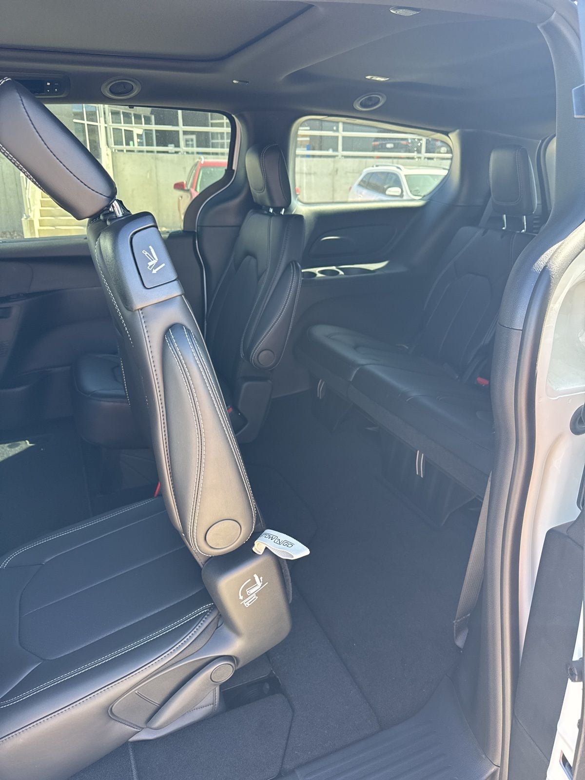 2026 Chrysler Pacifica PACIFICA SELECT AWD