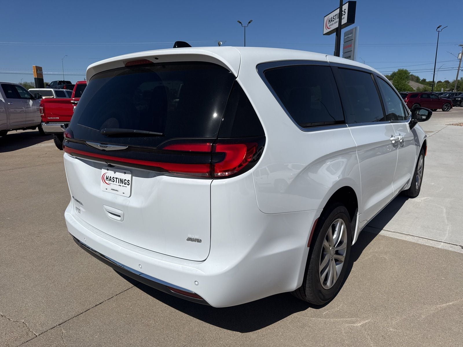 2026 Chrysler Pacifica PACIFICA SELECT AWD