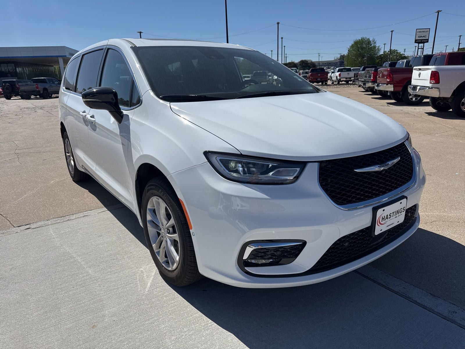 2026 Chrysler Pacifica PACIFICA SELECT AWD