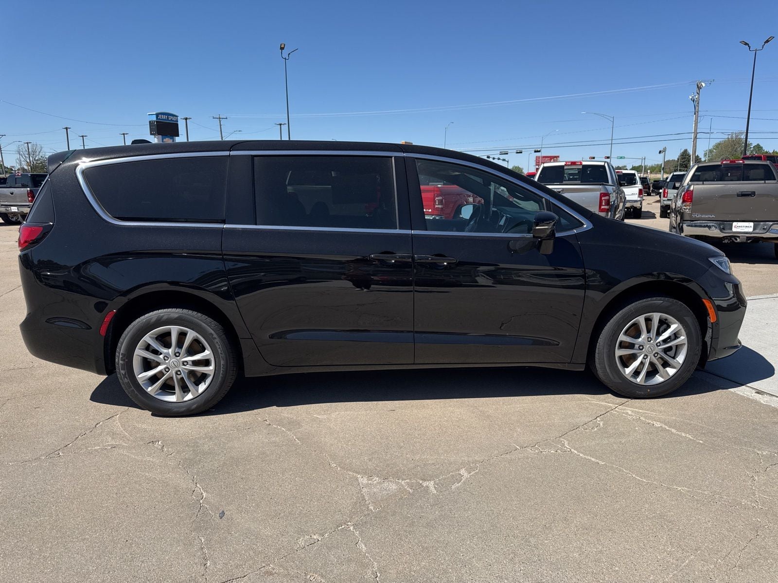 2026 Chrysler Pacifica PACIFICA SELECT AWD
