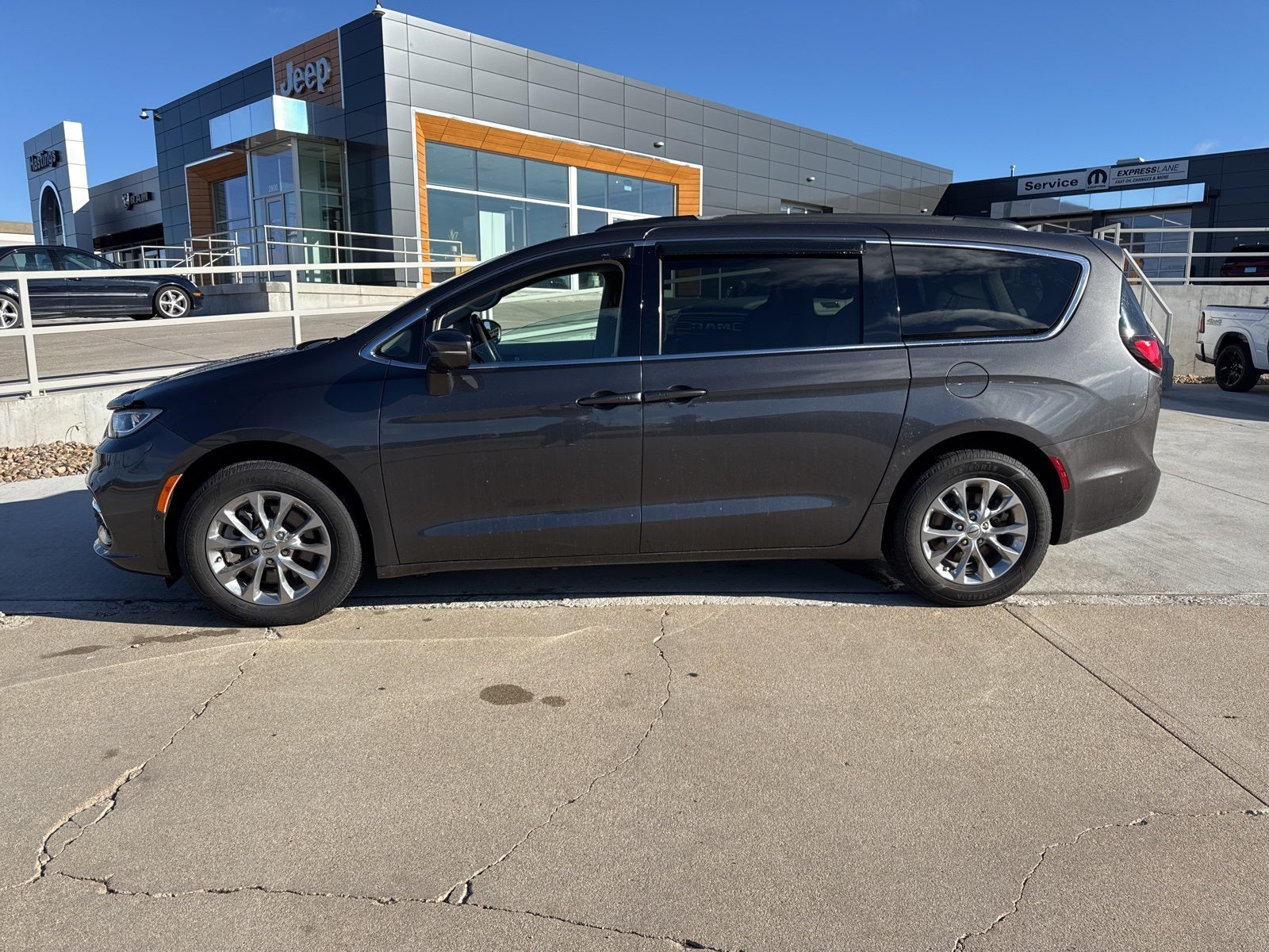2022 Chrysler Pacifica Touring L AWD