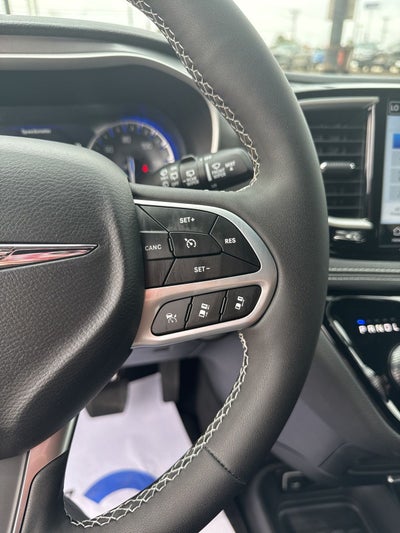 2026 Chrysler Pacifica PACIFICA SELECT AWD