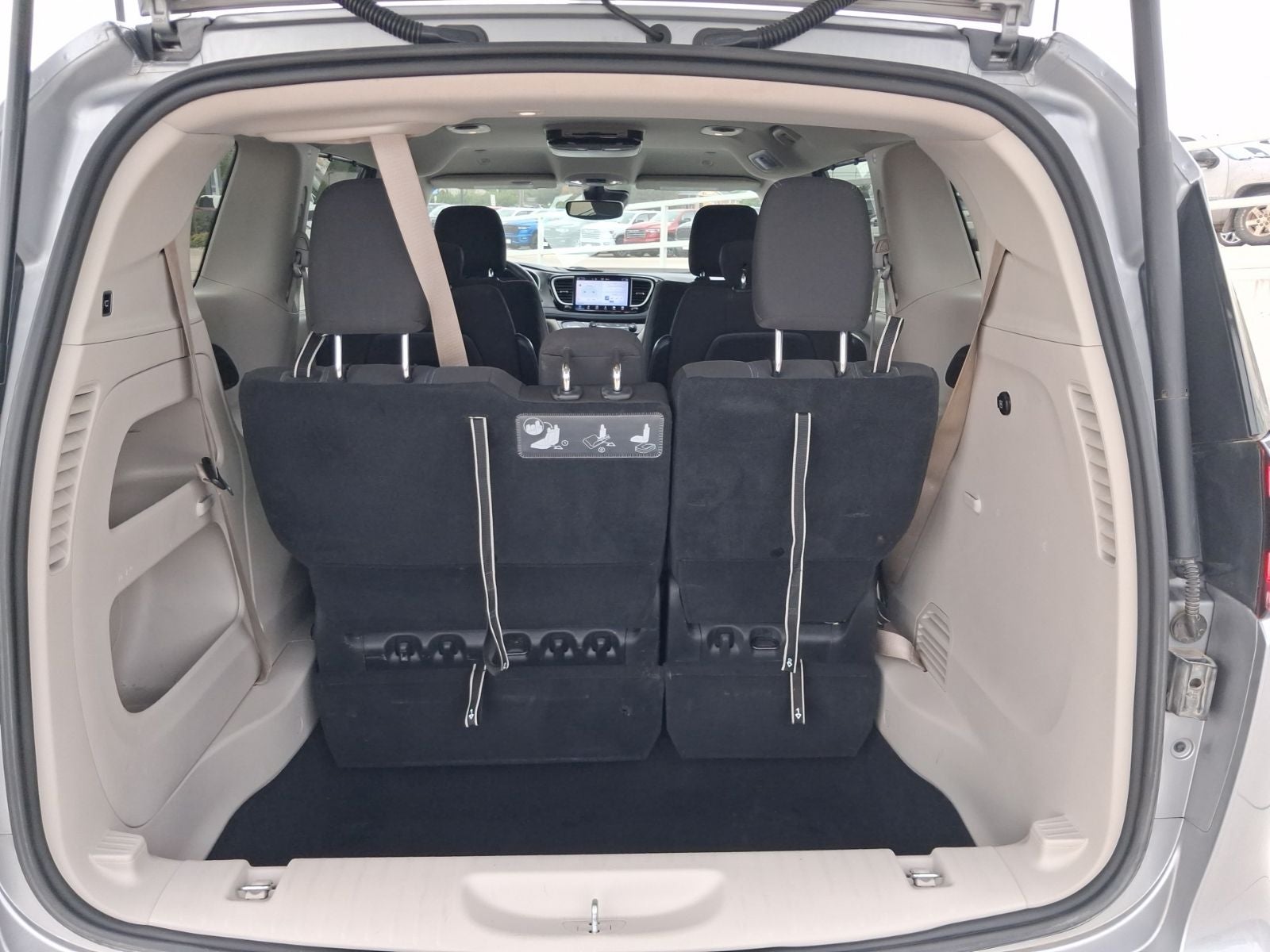 2021 Chrysler Pacifica Touring AWD