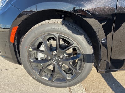 2026 Chrysler Pacifica PACIFICA LIMITED AWD