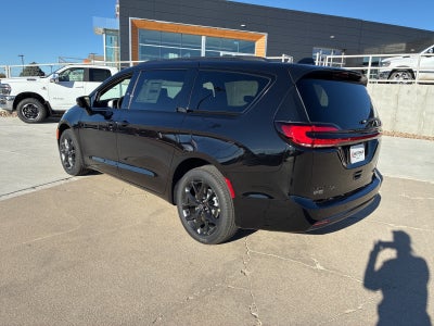 2026 Chrysler Pacifica PACIFICA LIMITED AWD